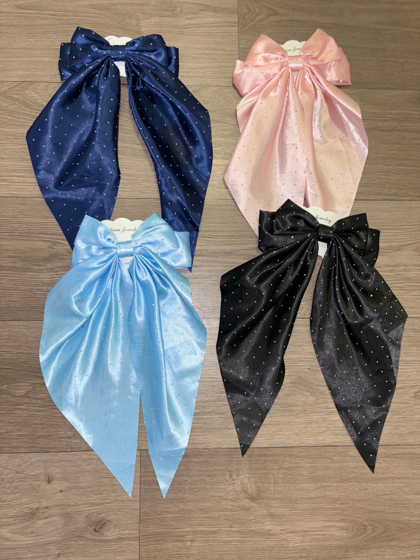 Diamanté viral bows