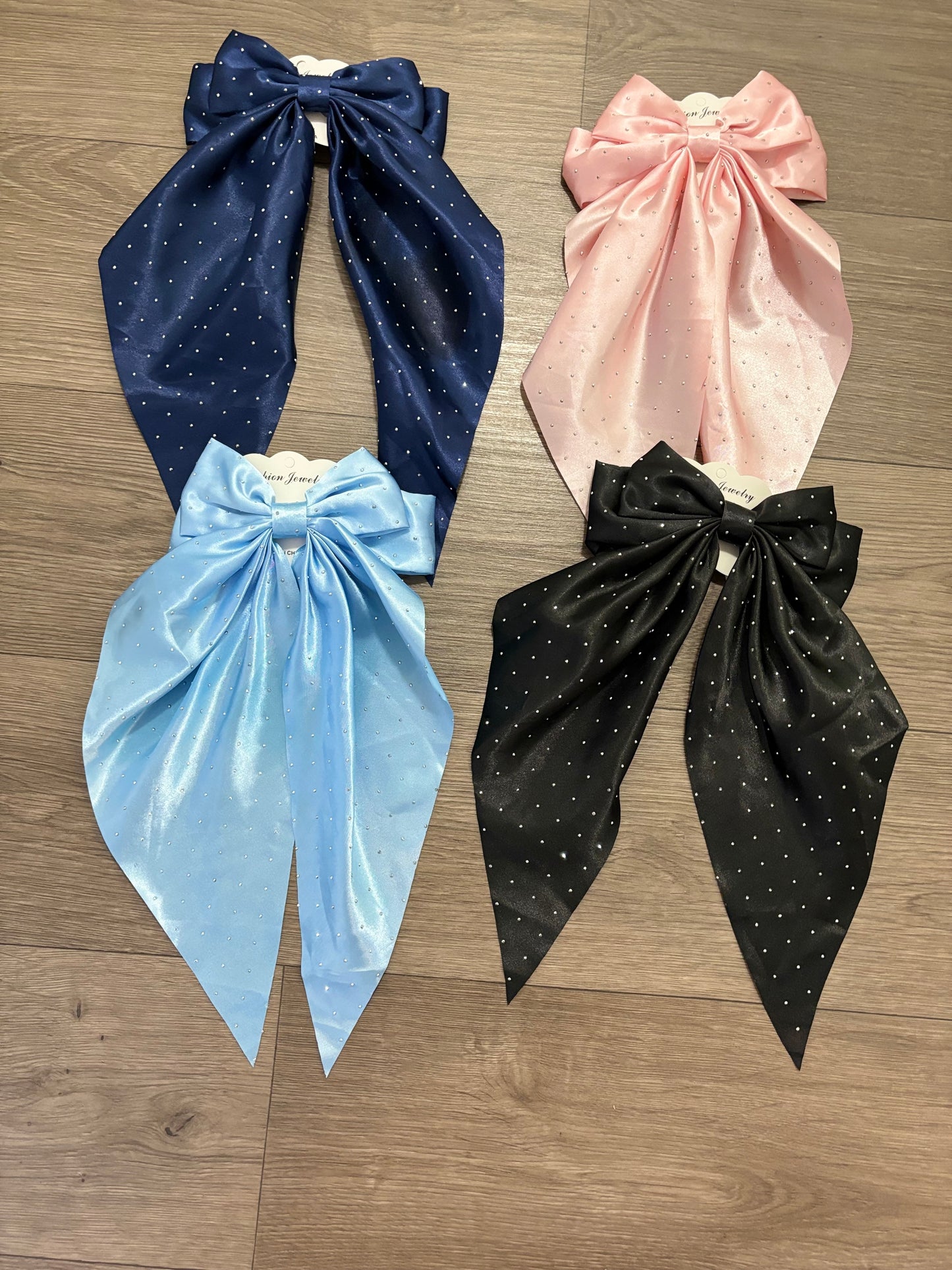 Diamanté viral bows