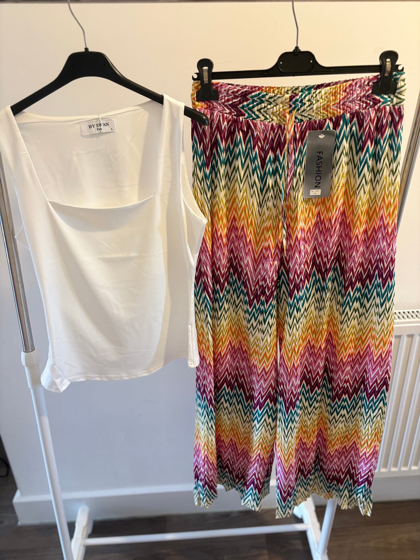 Zigzag flared trousers