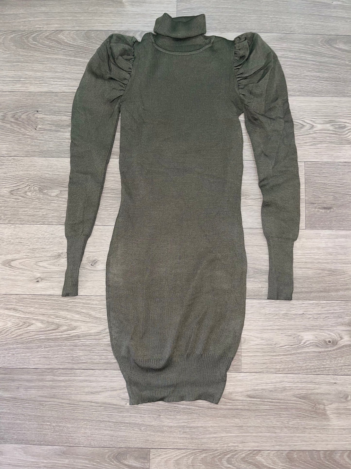 ‘Kacie’ puff sleeve dress