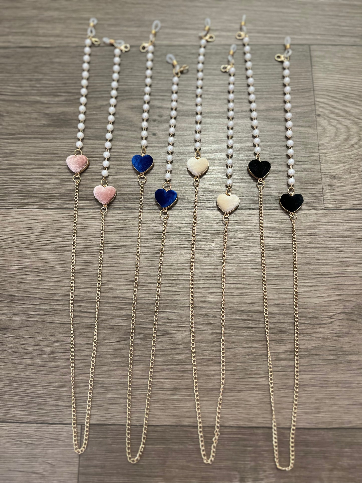 Pearl&heart sunglass chains