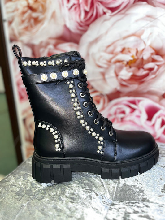 Pearl&diamond zip up boots